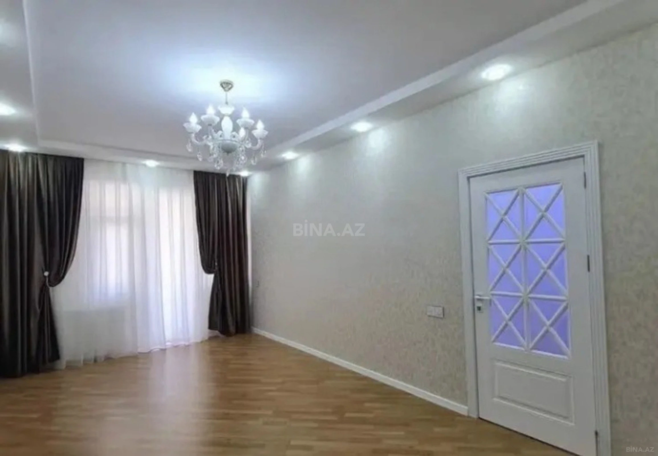 Satılır 2 otaqlı mənzil 80 m²