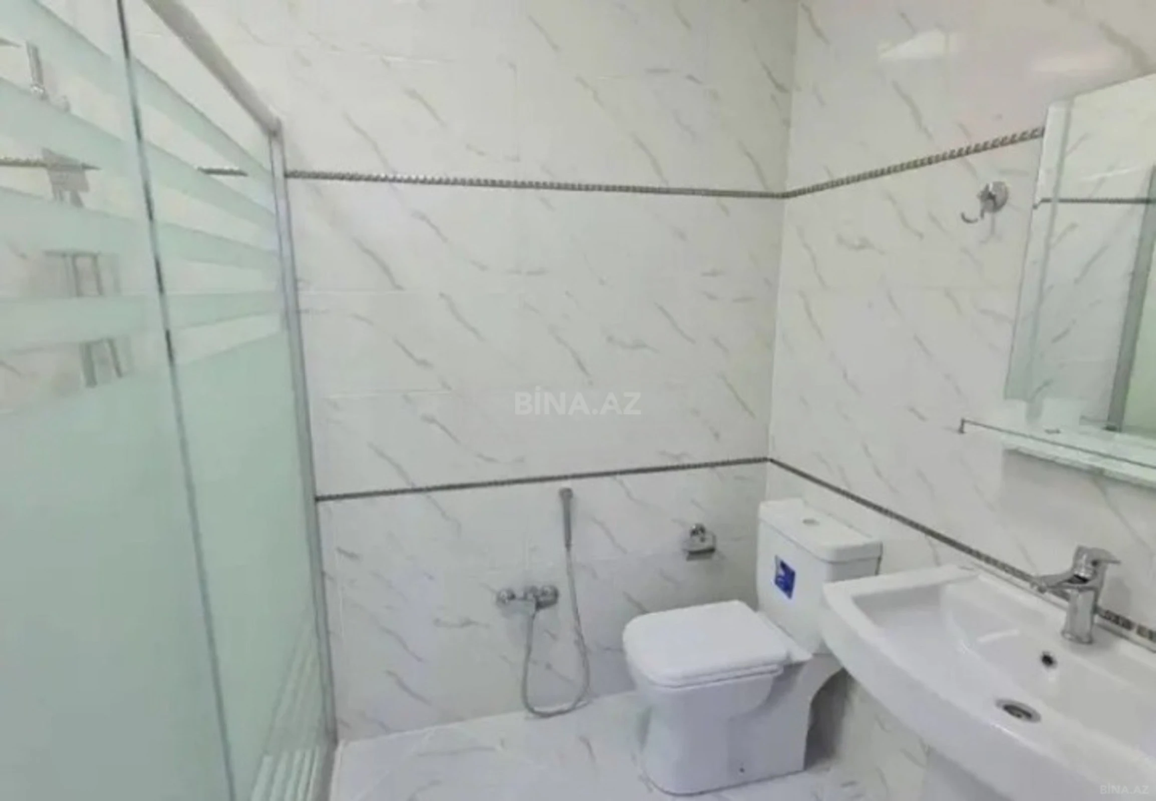Satılır 2 otaqlı mənzil 80 m²