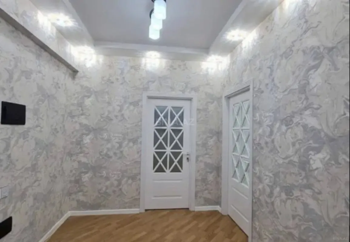 Satılır 2 otaqlı mənzil 80 m²