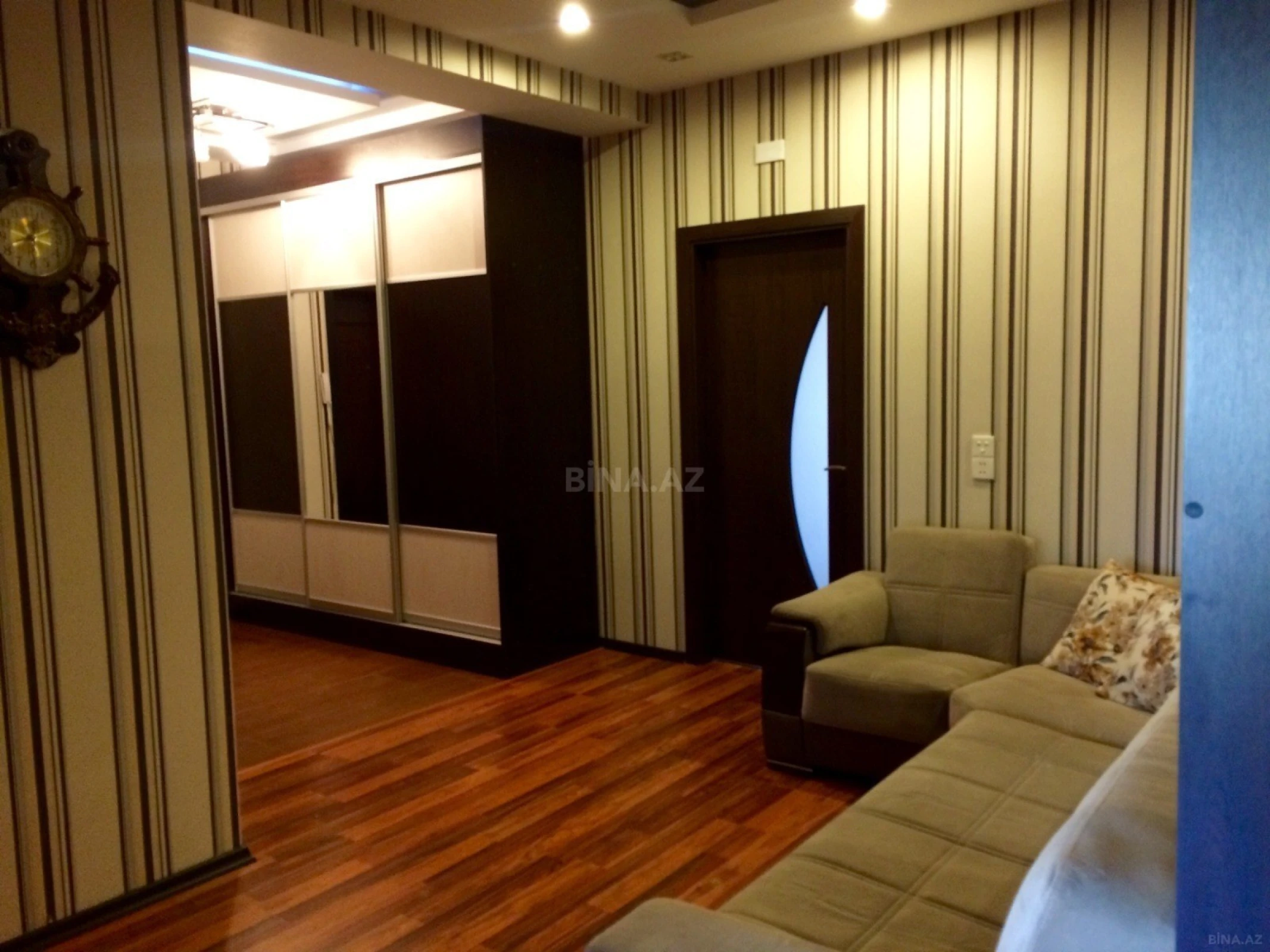 Satılır 3 otaqlı mənzil 120 m²