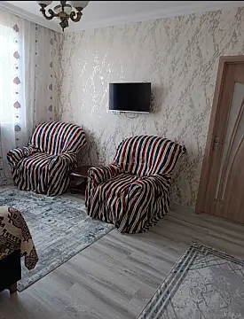 Kirayə verilir 2 otaqlı mənzil 60 m²
