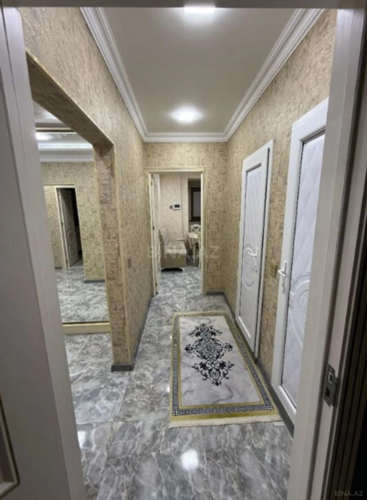 Satılır 4 otaqlı mənzil 115 m²