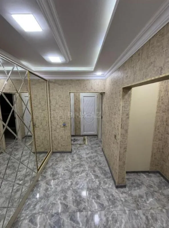 Satılır 4 otaqlı mənzil 115 m²