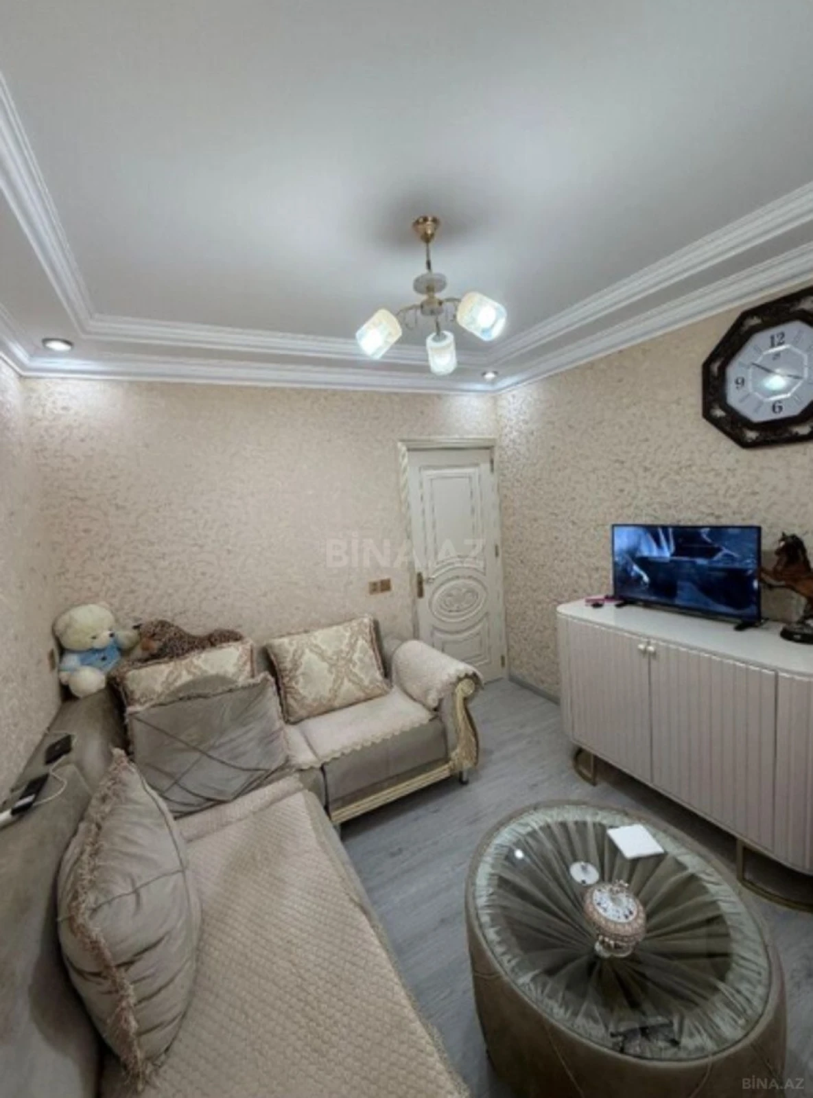 Satılır 4 otaqlı mənzil 115 m²