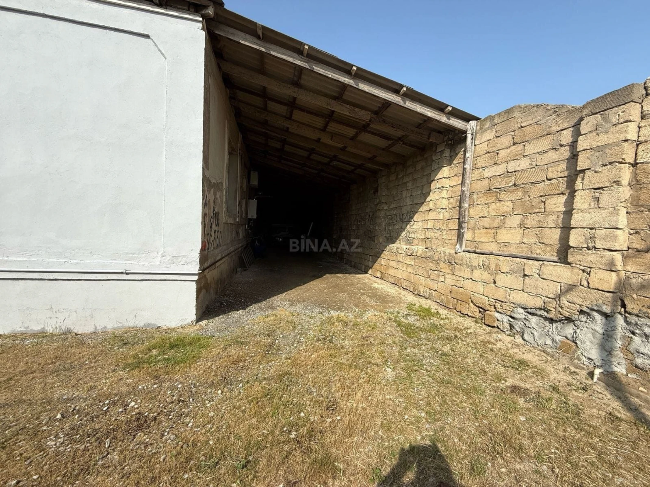 Satılır 5 otaqlı həyət evi 196 m²
