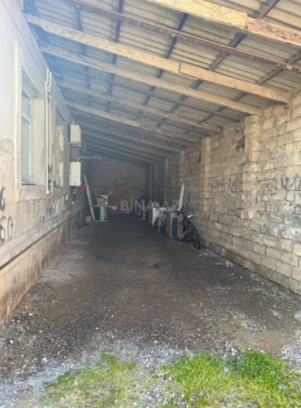 Satılır 5 otaqlı həyət evi 196 m²