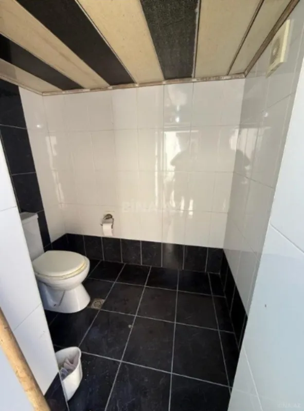 Satılır 5 otaqlı həyət evi 196 m²
