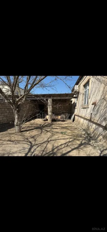 Satılır 5 otaqlı həyət evi 196 m²