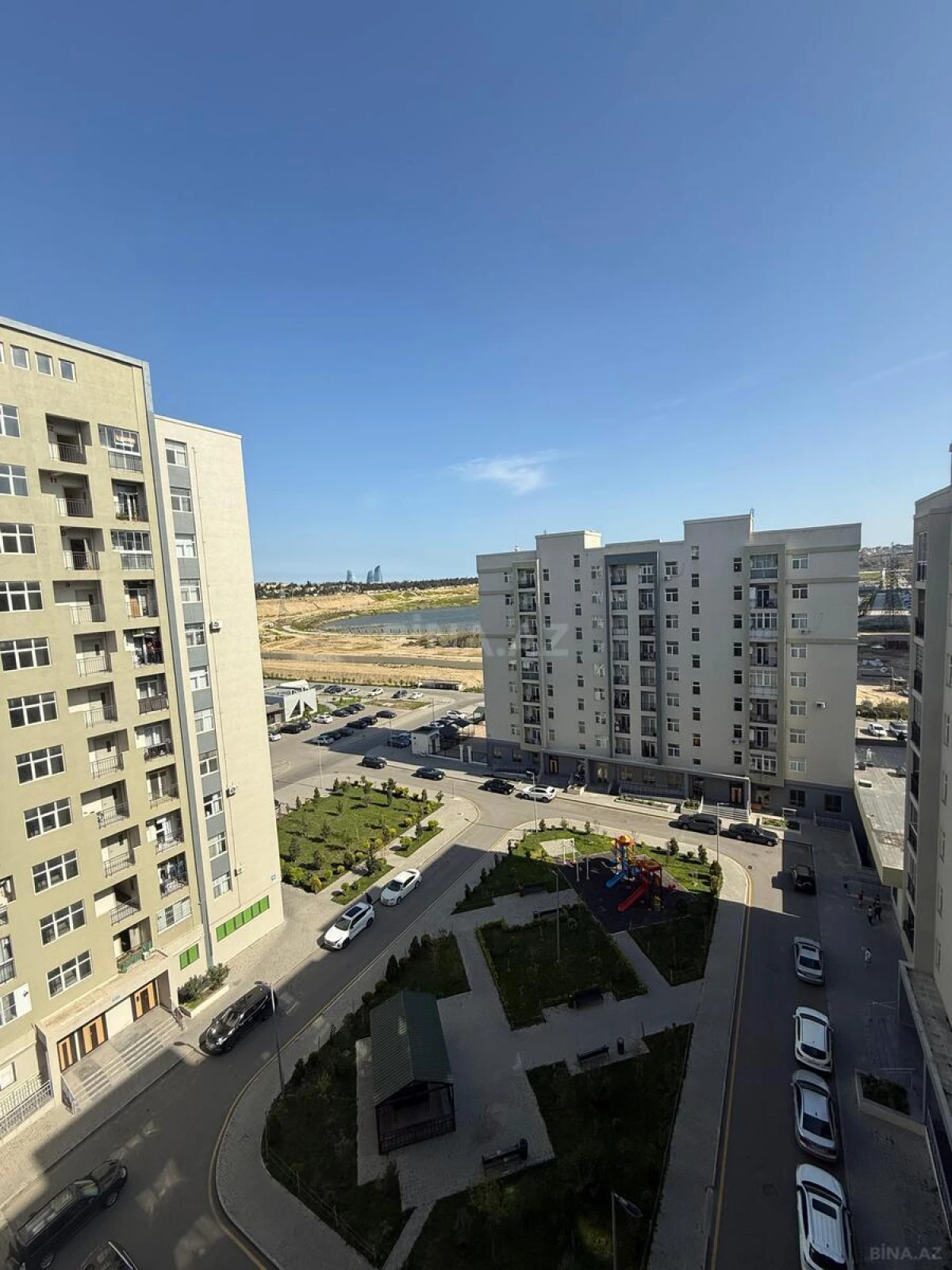 Satılır 2 otaqlı mənzil 65 m²