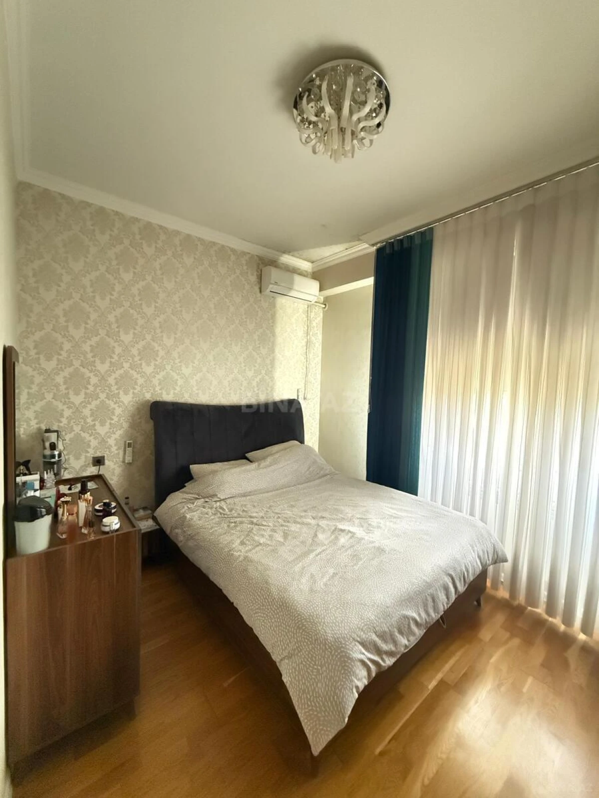 Satılır 2 otaqlı mənzil 65 m²