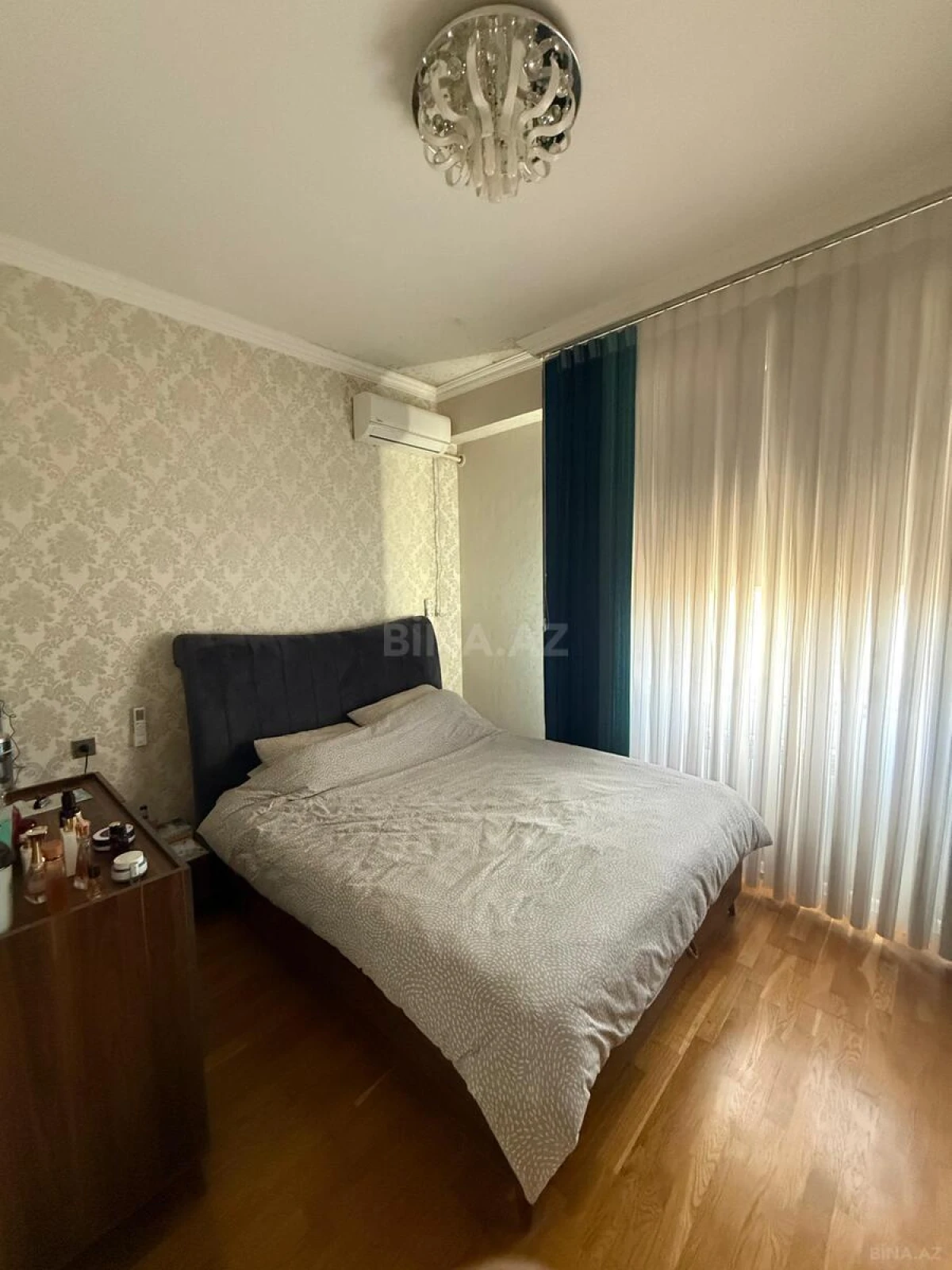 Satılır 2 otaqlı mənzil 65 m²
