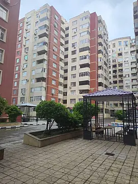 Kirayə verilir 2 otaqlı mənzil 65 m²