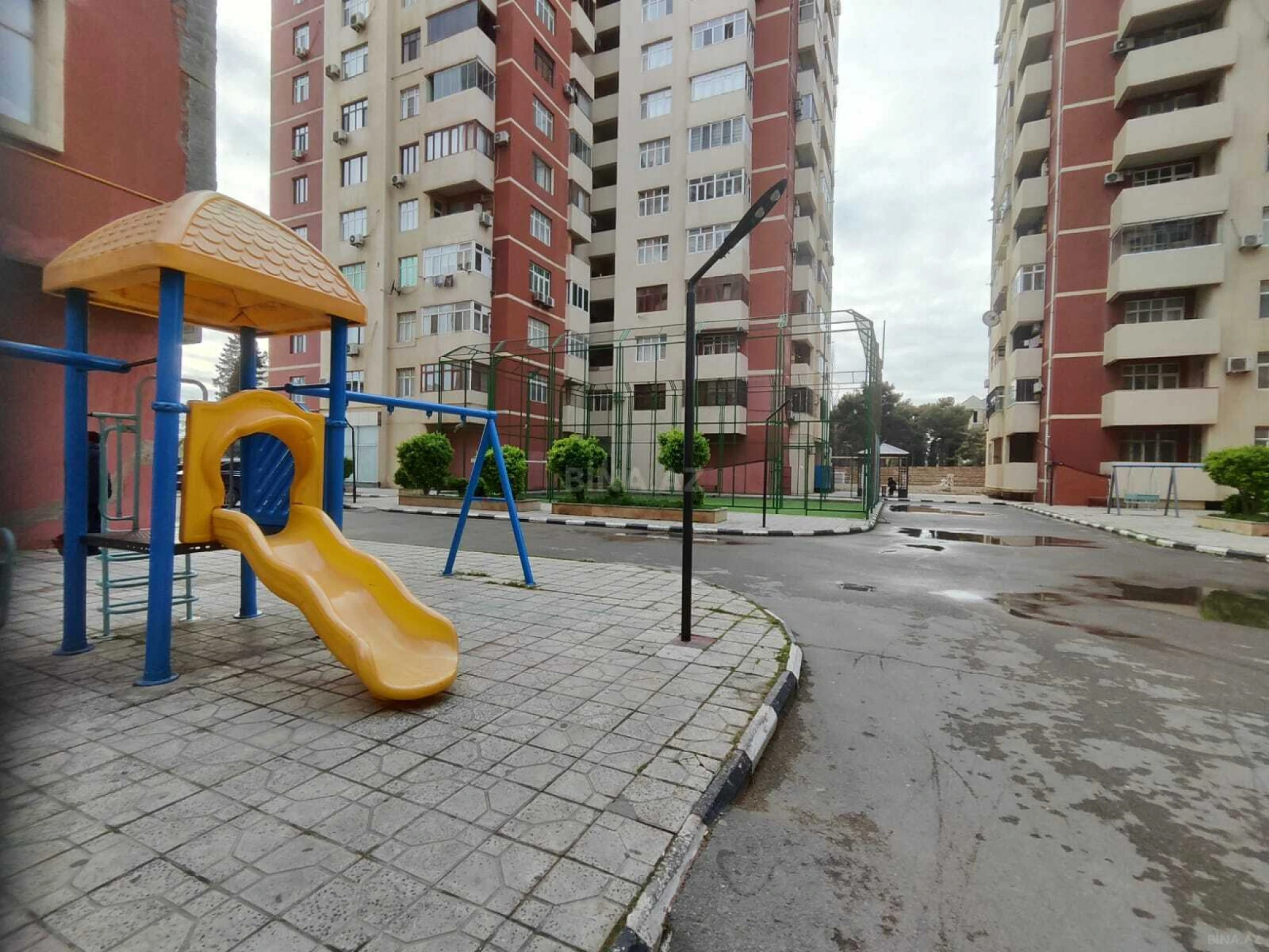 Kirayə verilir 2 otaqlı mənzil 65 m²