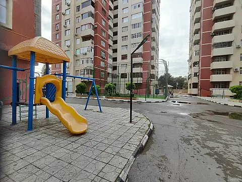 Kirayə verilir 2 otaqlı mənzil 65 m²