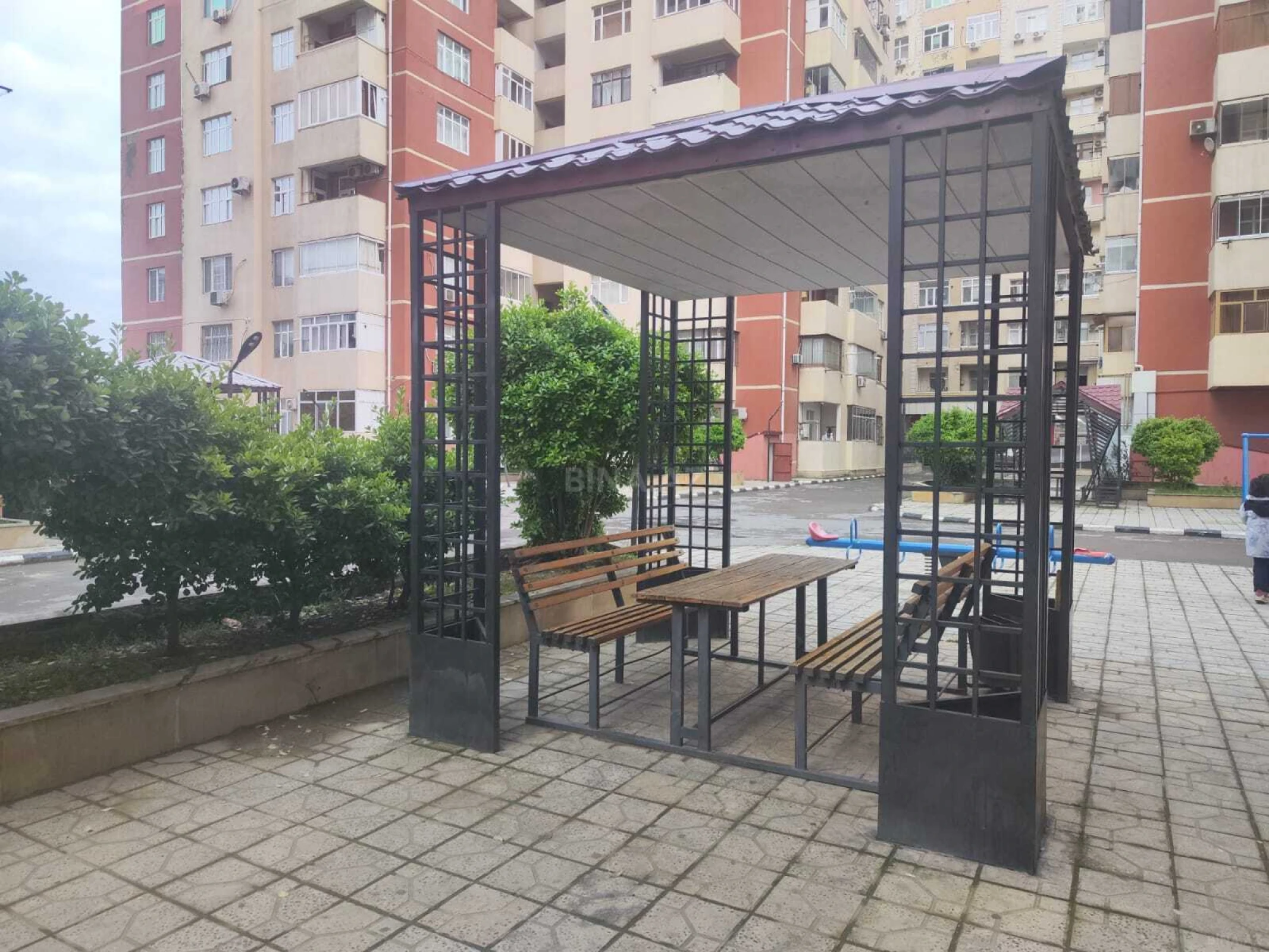 Kirayə verilir 2 otaqlı mənzil 65 m²