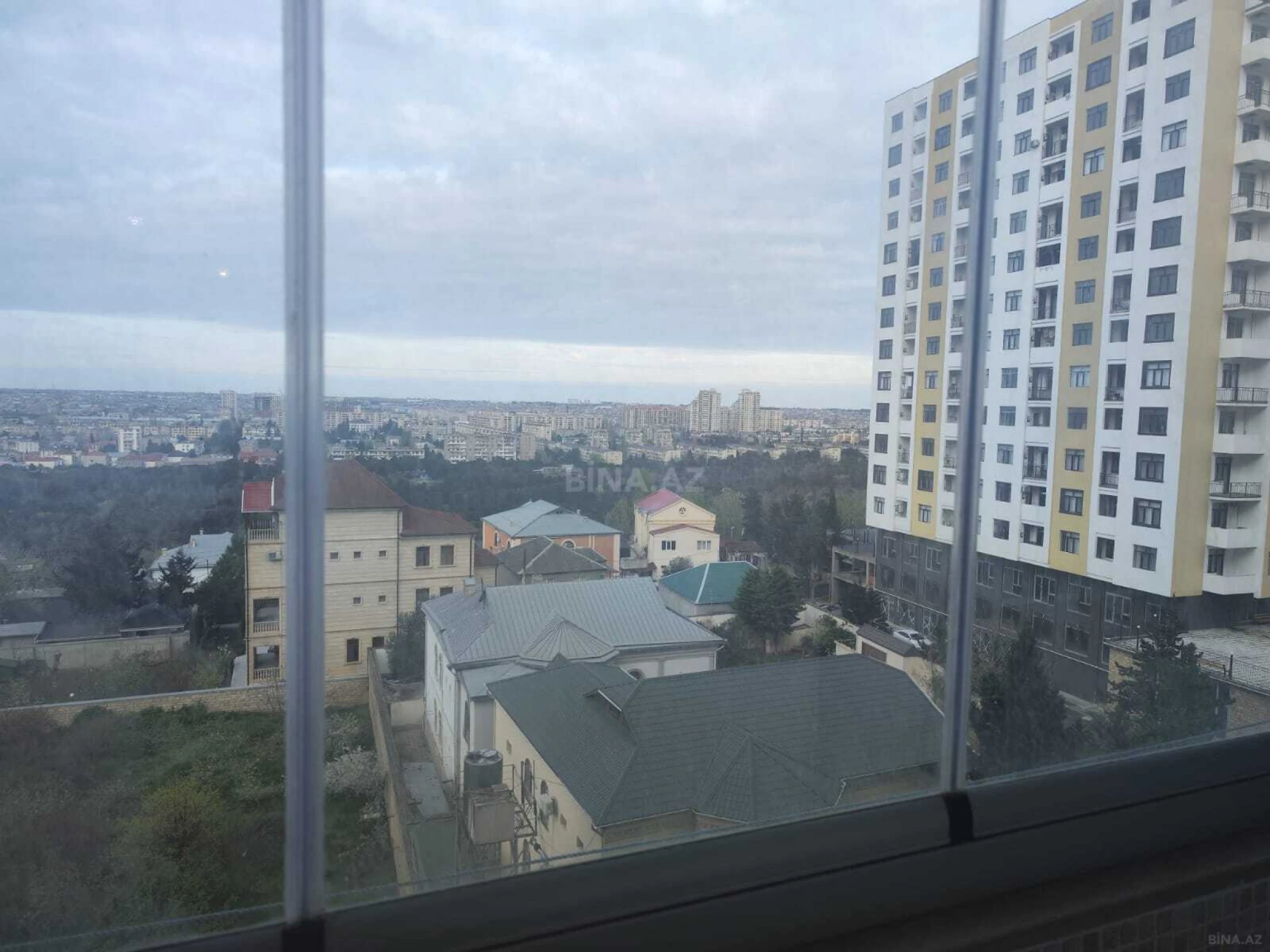 Kirayə verilir 2 otaqlı mənzil 65 m²