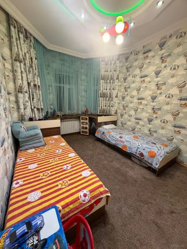 Satılır 7 otaqlı həyət evi 200 m²