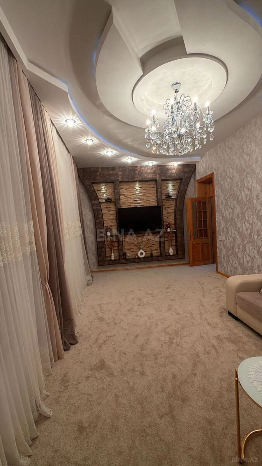 Satılır 7 otaqlı həyət evi 200 m²