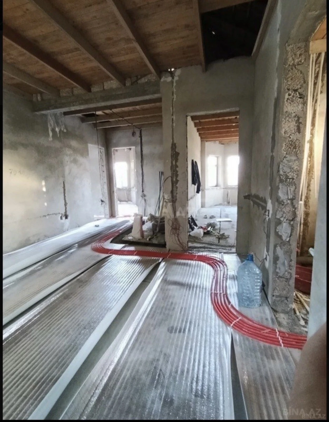 Satılır 7 otaqlı həyət evi 200 m²