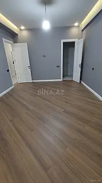 Satılır 4 otaqlı mənzil 140 m²