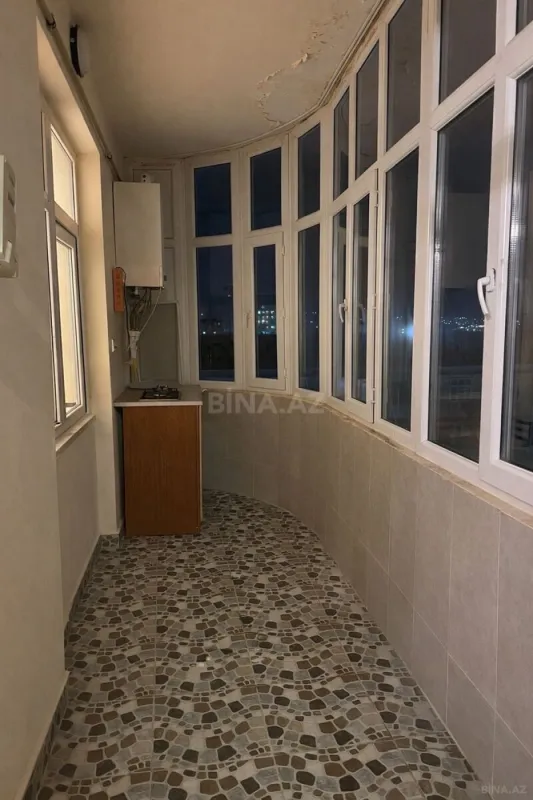 Satılır 4 otaqlı mənzil 141 m²
