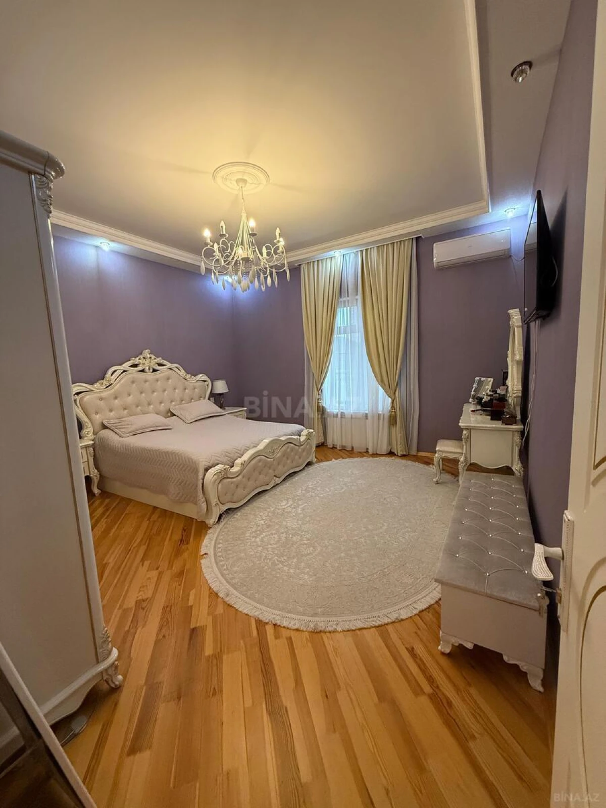 Satılır 5 otaqlı həyət evi 450 m²