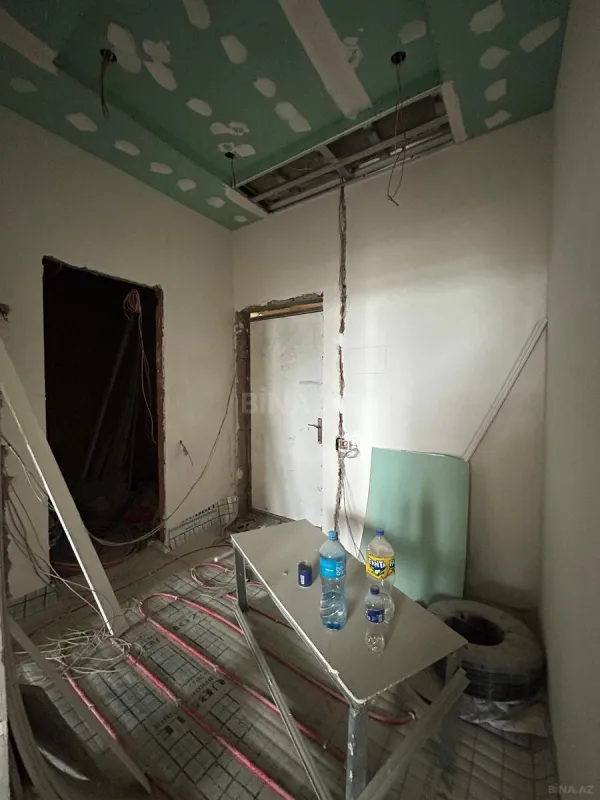 Satılır 2 otaqlı mənzil 62 m²