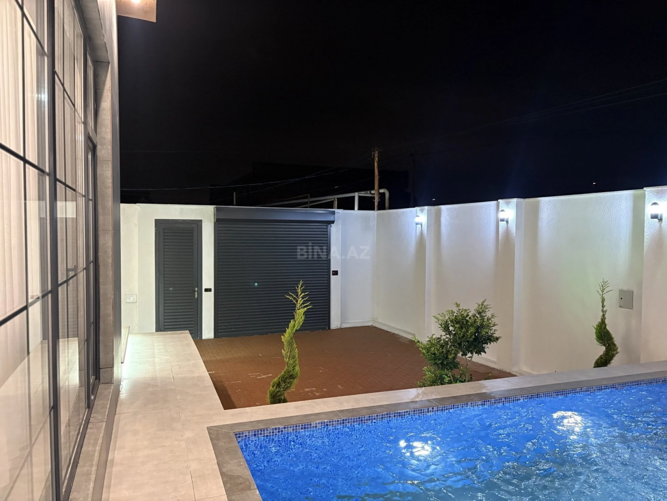 Satılır 5 otaqlı həyət evi 202 m²