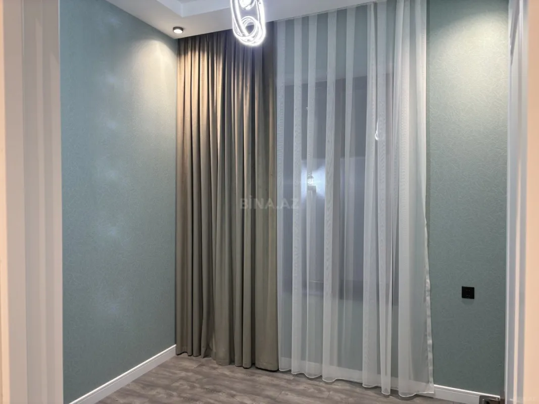 Satılır 5 otaqlı həyət evi 202 m²