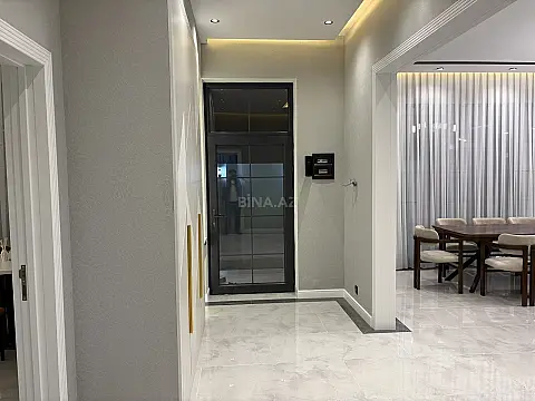 Satılır 5 otaqlı həyət evi 202 m²