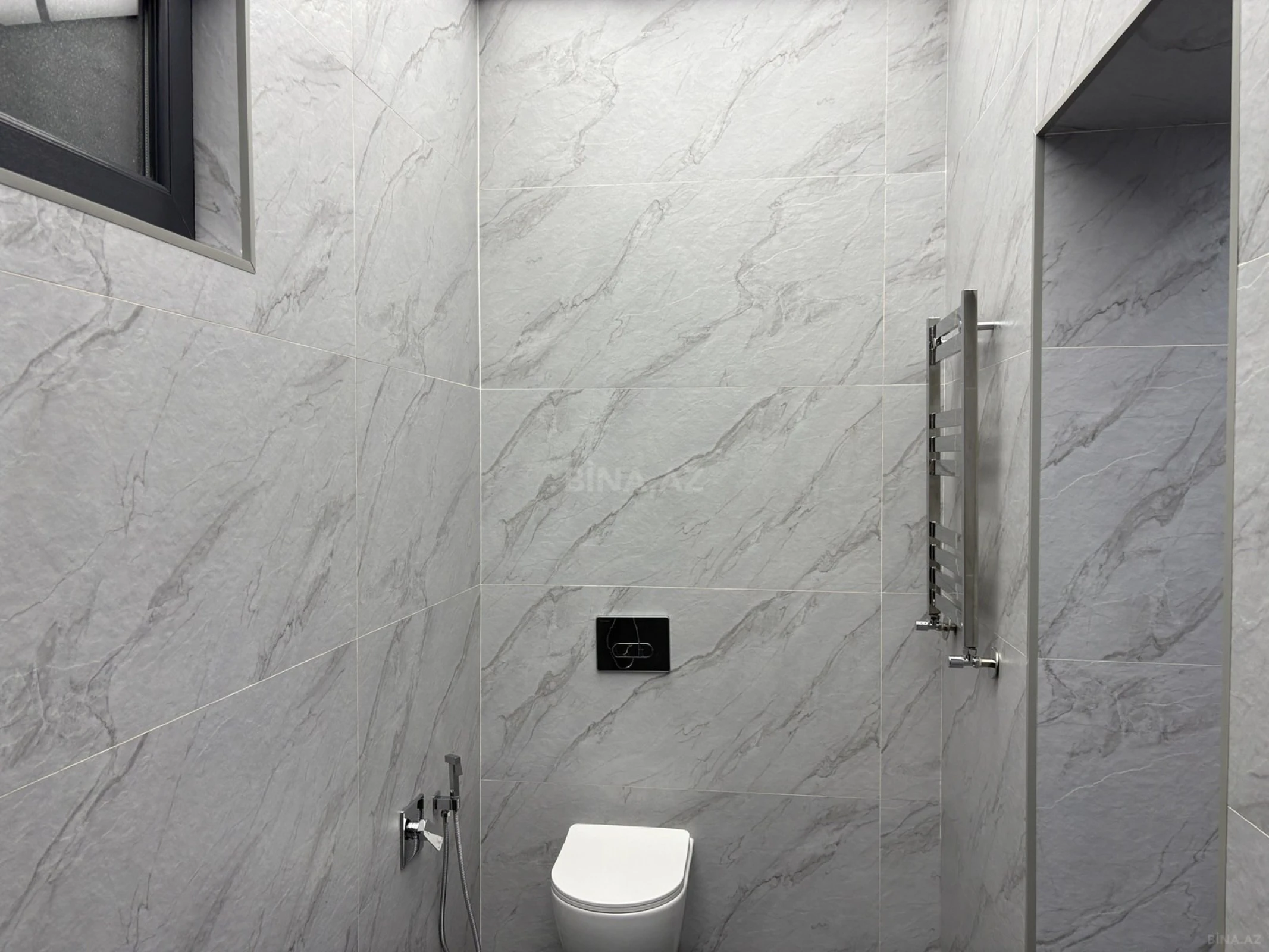 Satılır 5 otaqlı həyət evi 202 m²