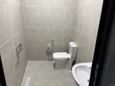 Satılır 5 otaqlı həyət evi 202 m²