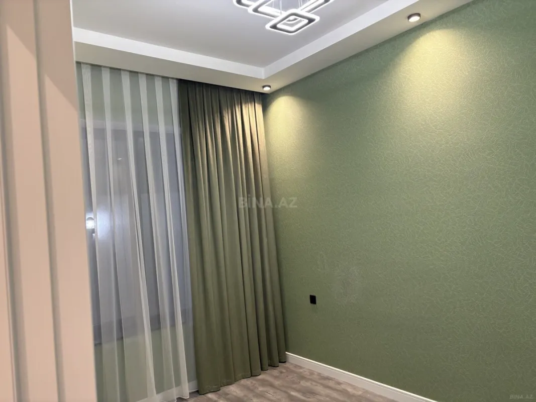 Satılır 5 otaqlı həyət evi 202 m²