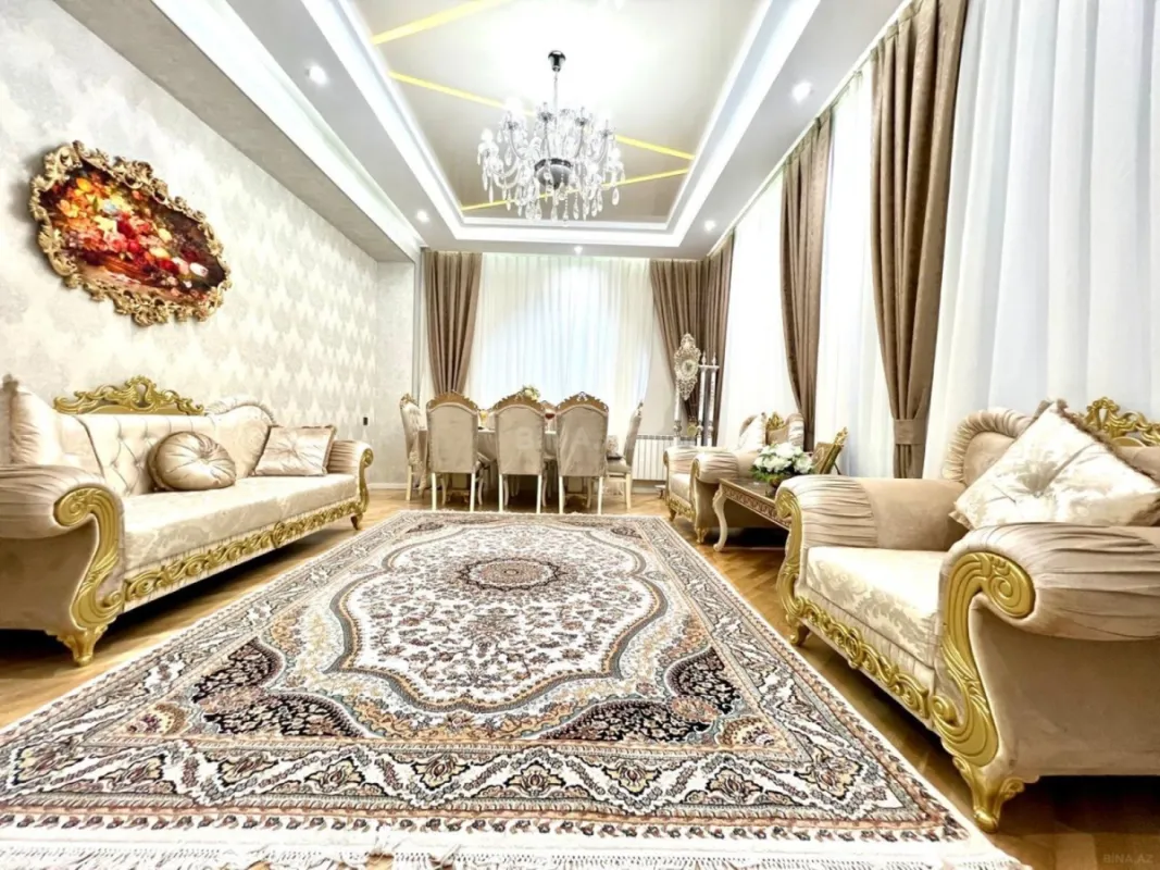 Satılır 5 otaqlı mənzil 500 m²