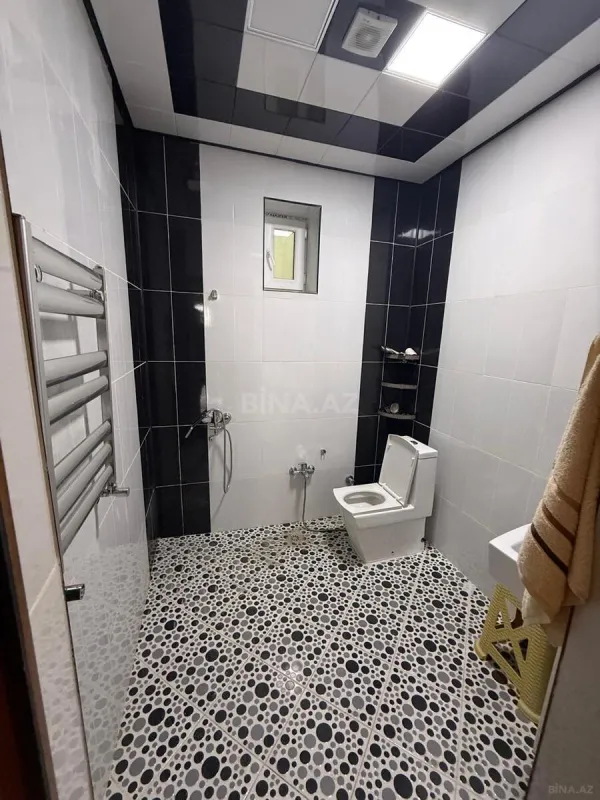 Satılır 8 otaqlı həyət evi 226 m²