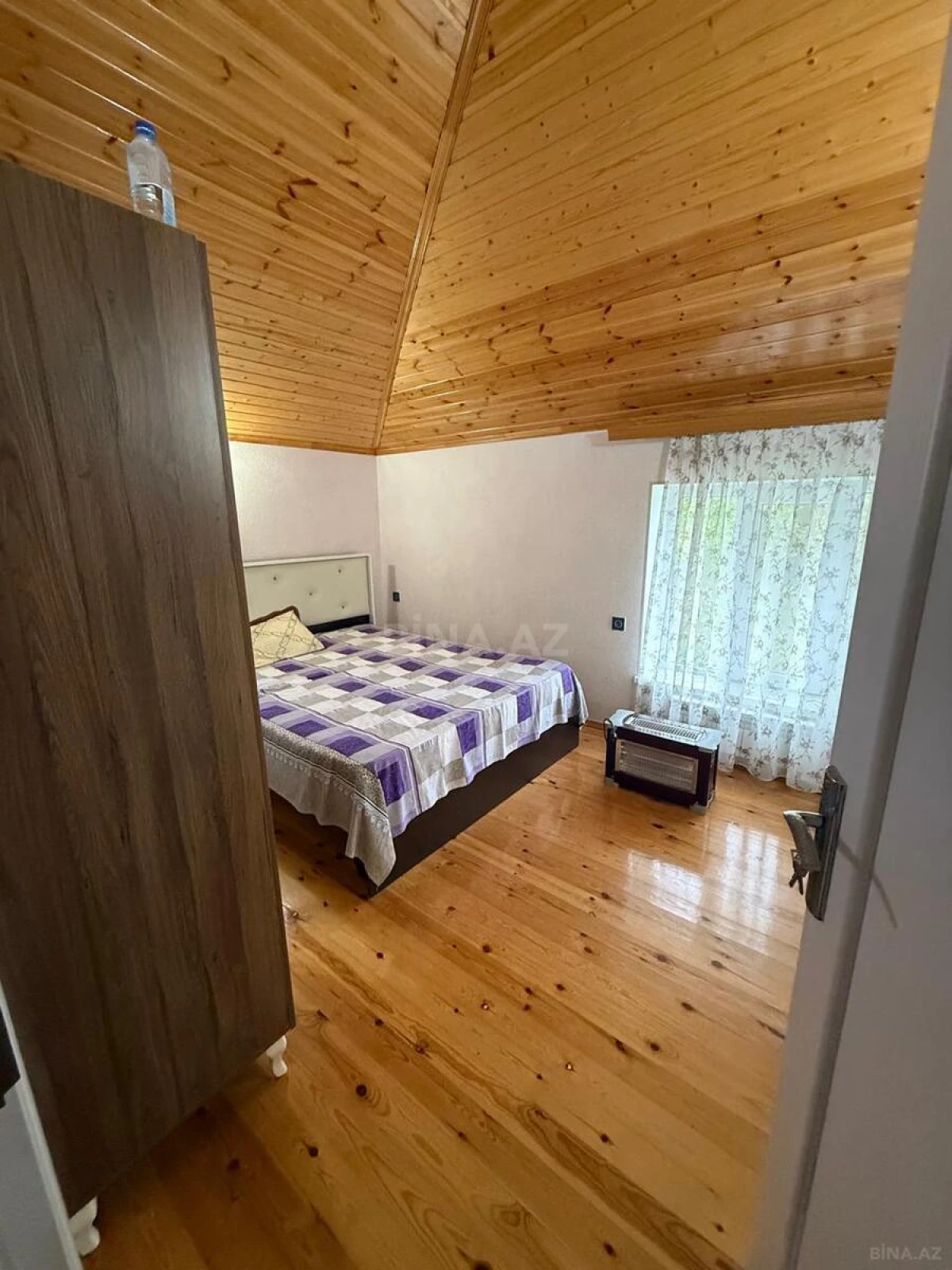 Satılır 8 otaqlı həyət evi 226 m²