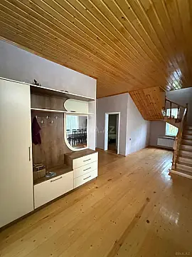 Satılır 8 otaqlı həyət evi 226 m²