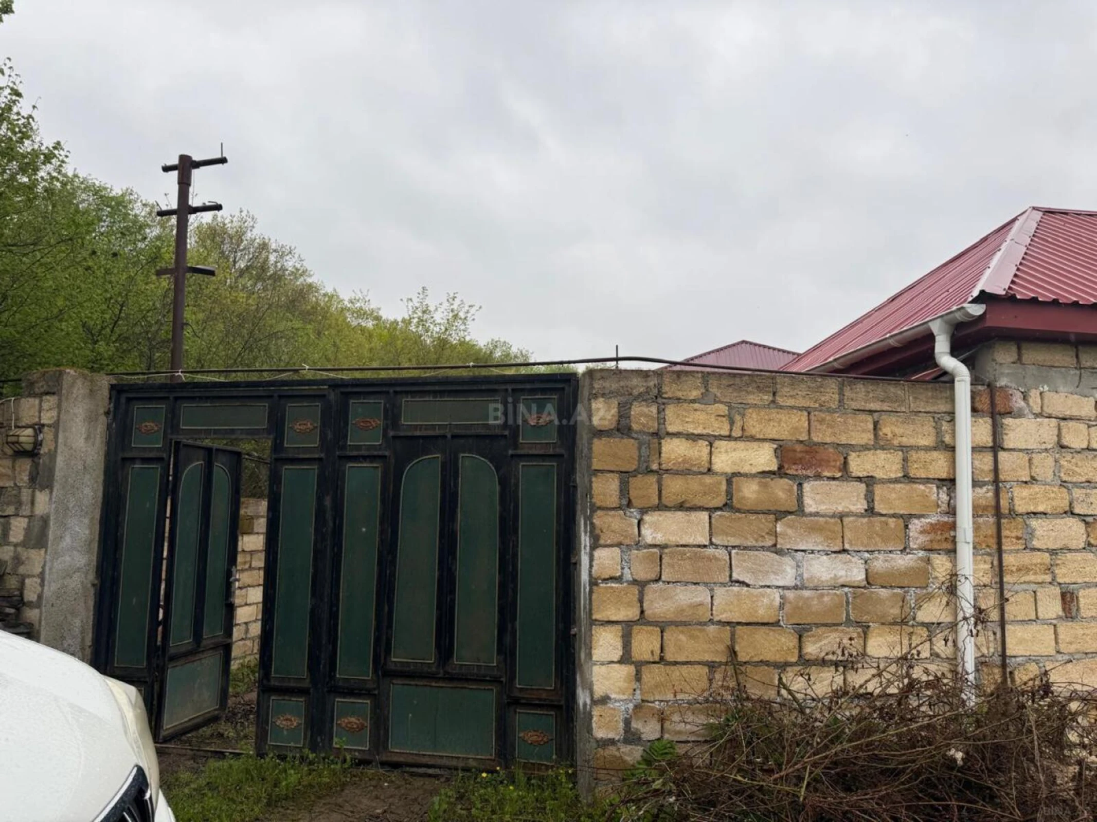 Satılır 8 otaqlı həyət evi 226 m²