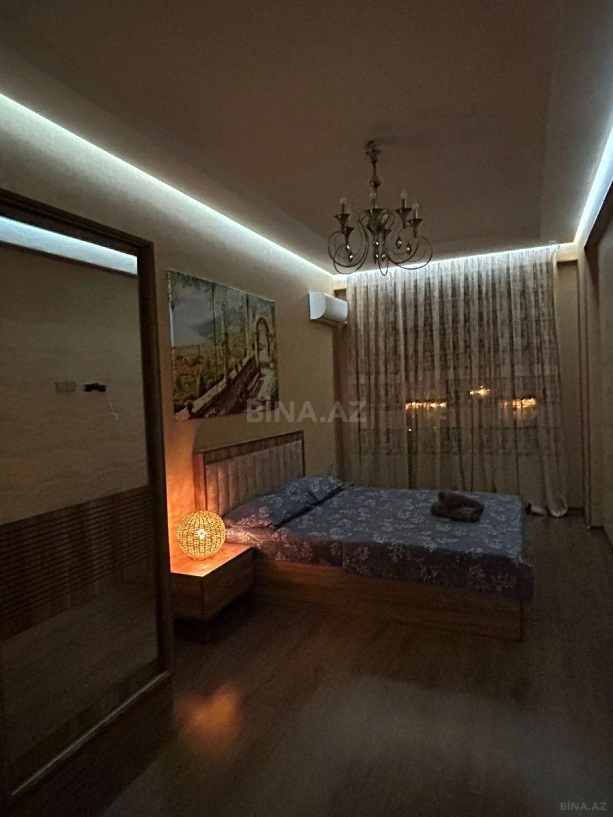 Kirayə verilir 2 otaqlı mənzil 70 m²