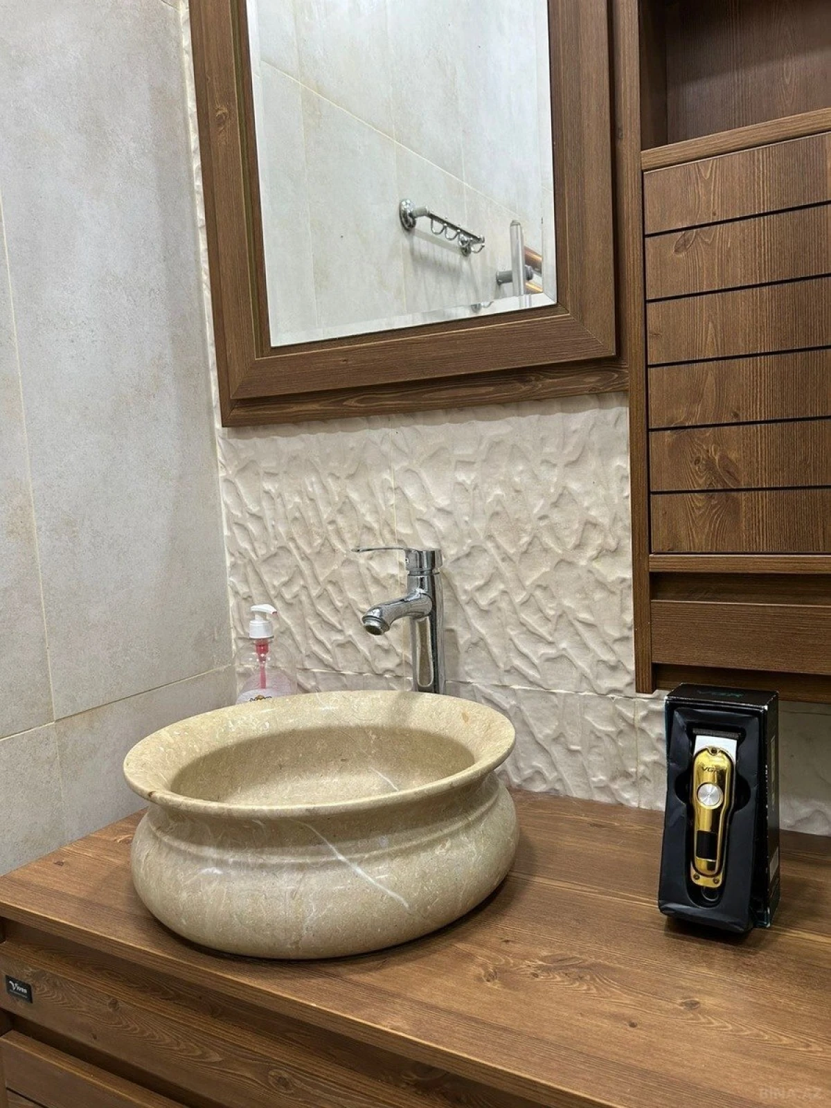 Kirayə verilir 2 otaqlı mənzil 70 m²