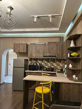 Kirayə verilir 2 otaqlı mənzil 70 m²