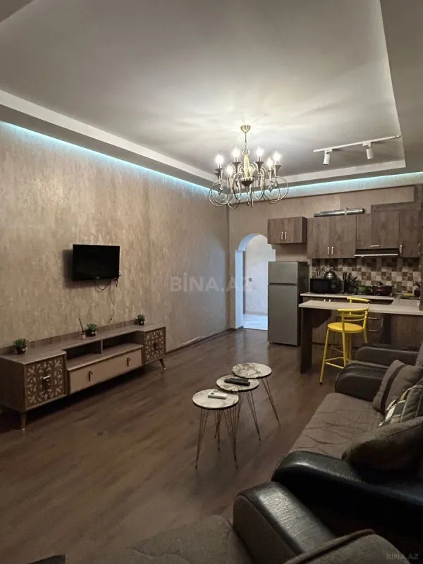 Kirayə verilir 2 otaqlı mənzil 70 m²