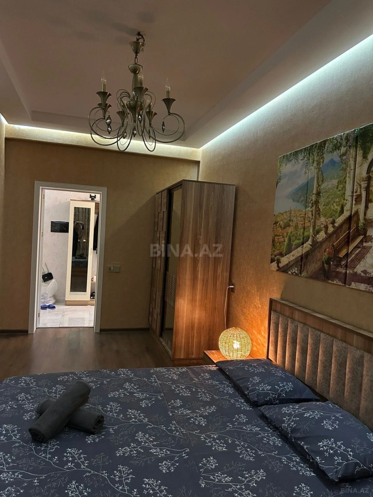 Kirayə verilir 2 otaqlı mənzil 70 m²