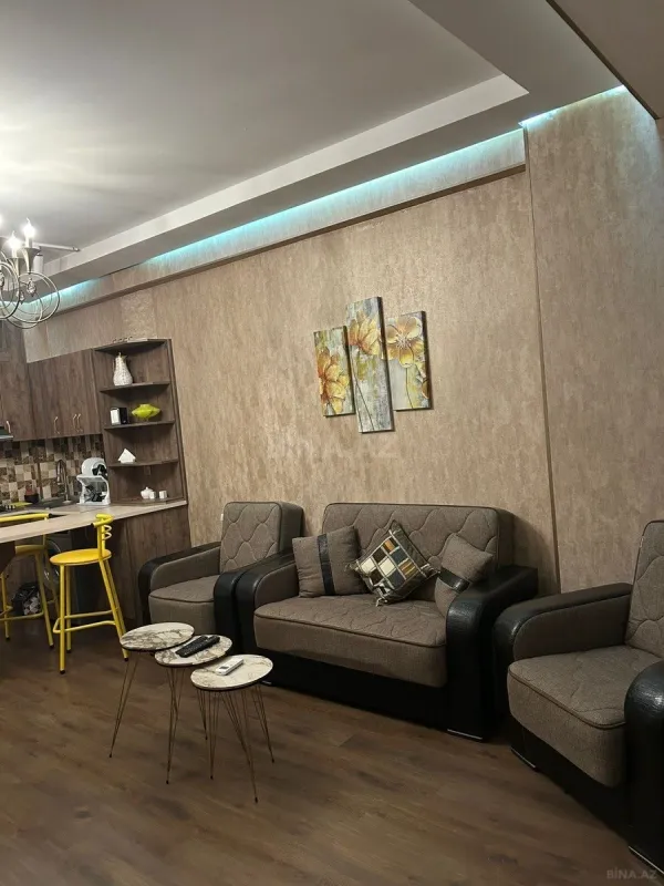 Kirayə verilir 2 otaqlı mənzil 70 m²