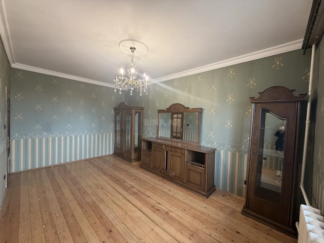 Satılır 4 otaqlı mənzil 108 m²