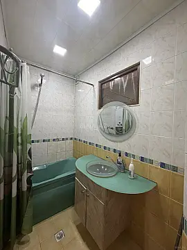 Satılır 4 otaqlı mənzil 108 m²