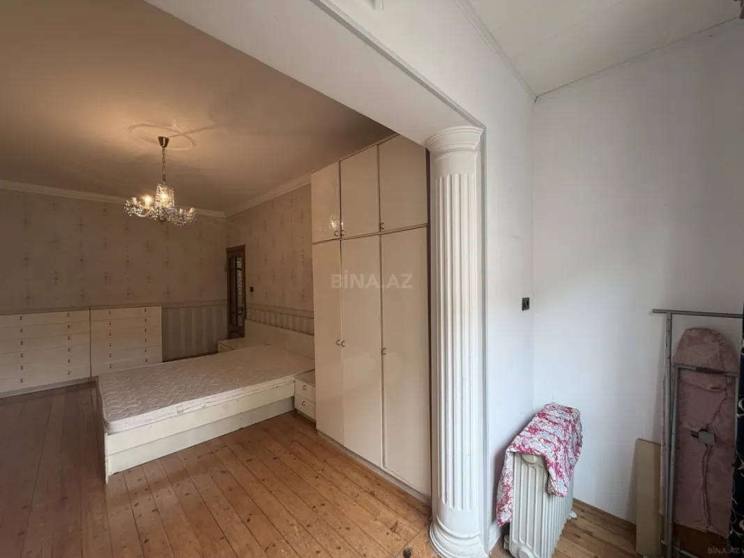 Satılır 4 otaqlı mənzil 108 m²