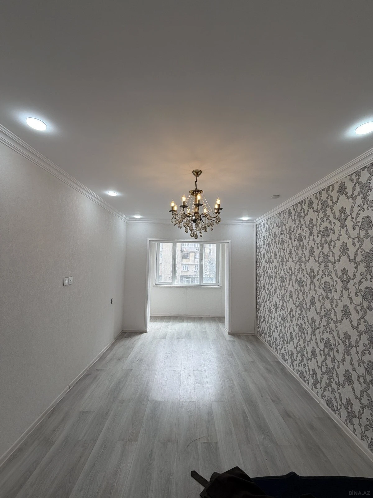 Satılır 4 otaqlı mənzil 108 m²