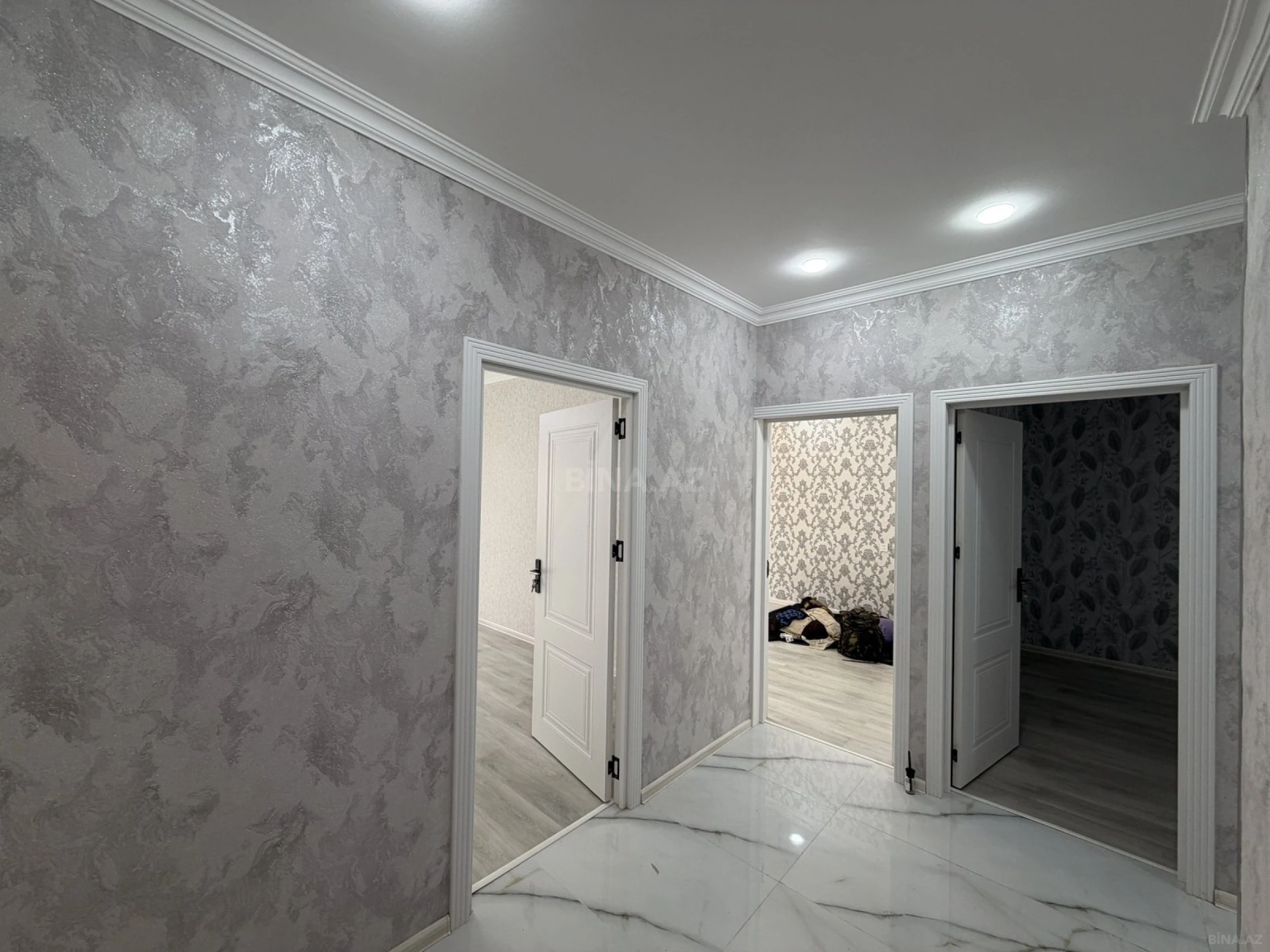 Satılır 4 otaqlı mənzil 108 m²