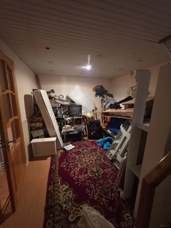 Satılır 4 otaqlı mənzil 110 m²